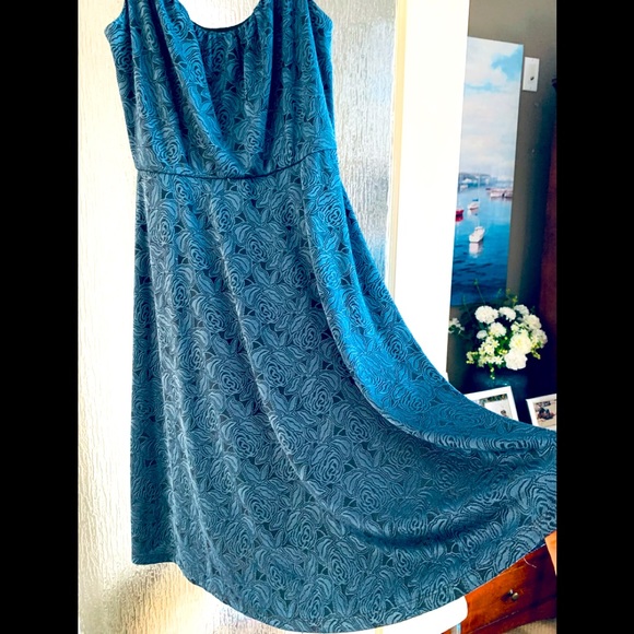Le Chateau Blue Dress (size small) - Picture 3 of 4